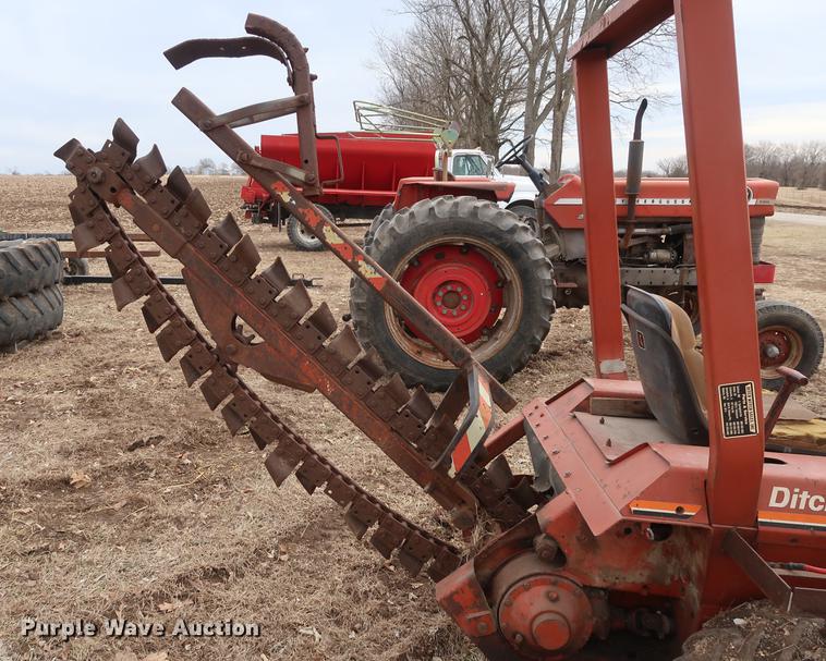 image for item DD5455 Ditch Witch 2300 trencher