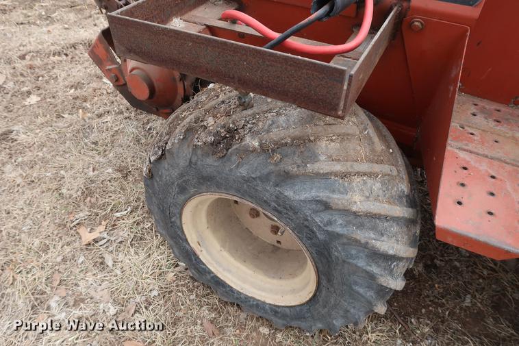 image for item DD5455 Ditch Witch 2300 trencher