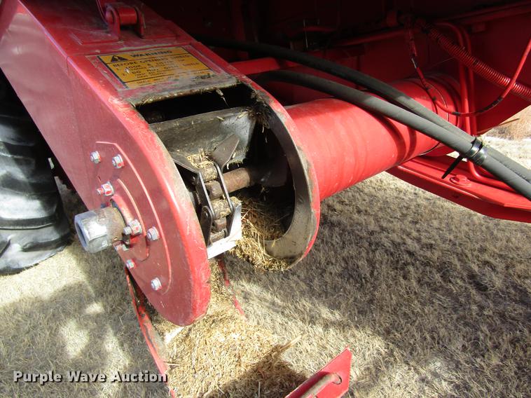 image for item DD8688 1984 White 8920 combine