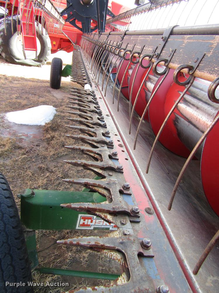 image for item DD8688 1984 White 8920 combine