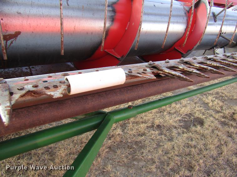 image for item DD8688 1984 White 8920 combine