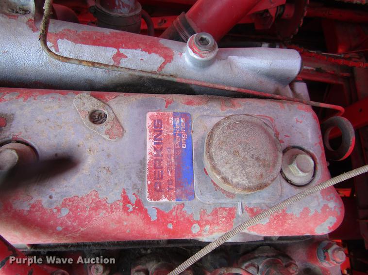 image for item DD8688 1984 White 8920 combine