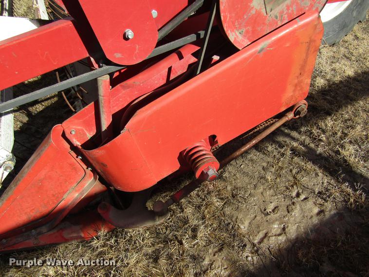 image for item DD8689 1974 White 7300 combine