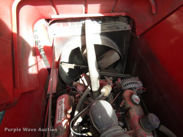 image for item DD8689 1974 White 7300 combine