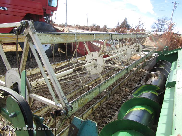 image for item DD8690 Oliver 430 combine