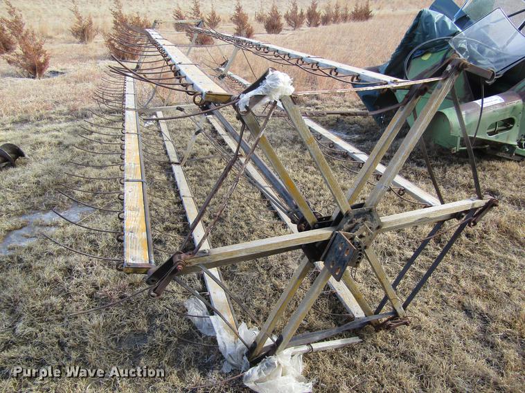 image for item DD8690 Oliver 430 combine