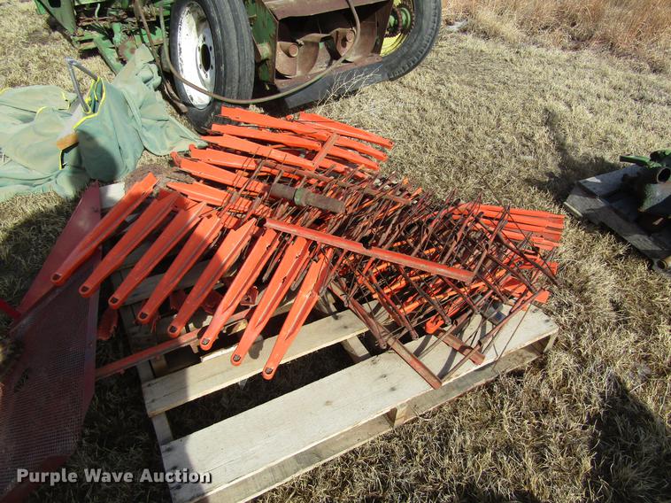 image for item DD8693 John Deere 205 head parts