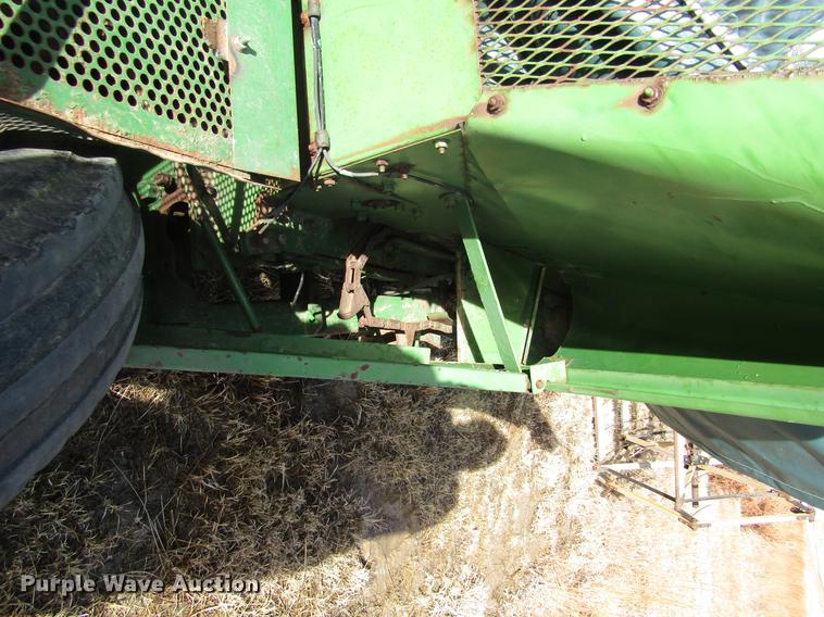 image for item DD8693 John Deere 205 head parts