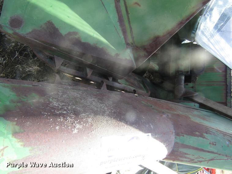 image for item DD8693 John Deere 205 head parts