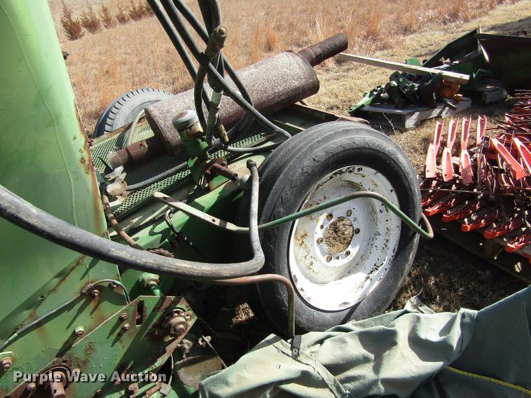 image for item DD8693 John Deere 205 head parts