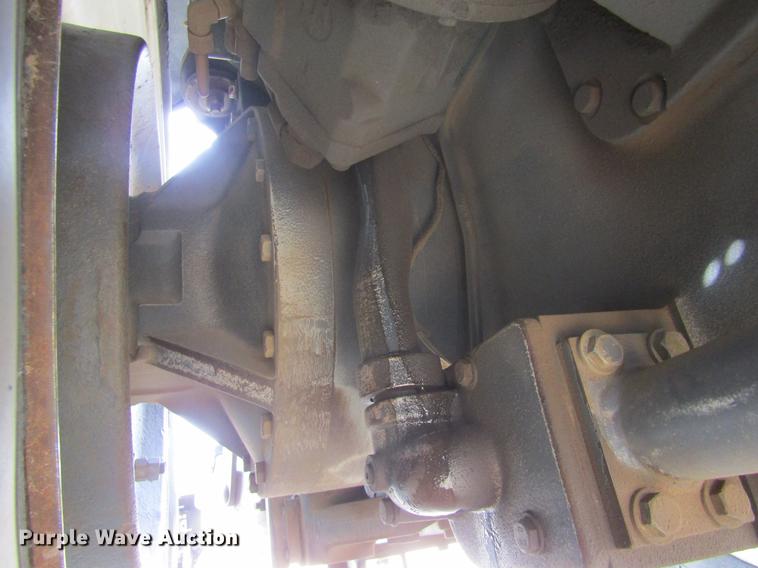 image for item DE6591 1994 Ford New Holland 8870 MFWD tractor