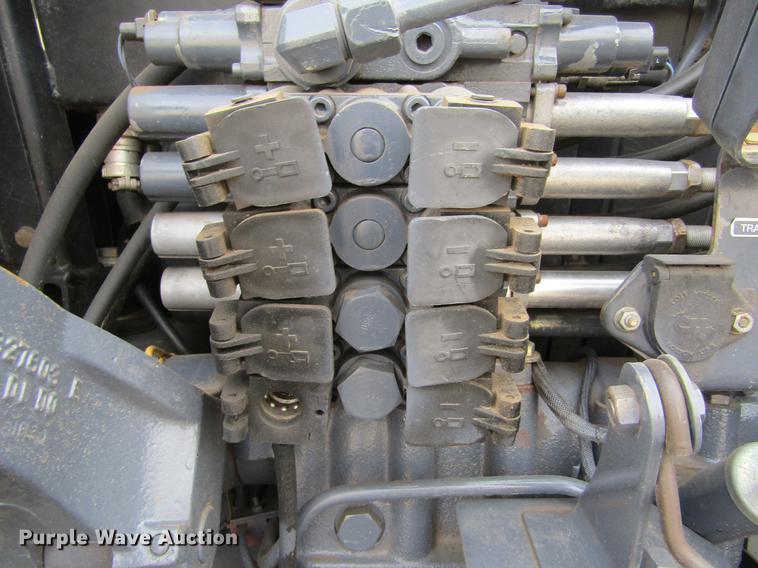 image for item DE6591 1994 Ford New Holland 8870 MFWD tractor