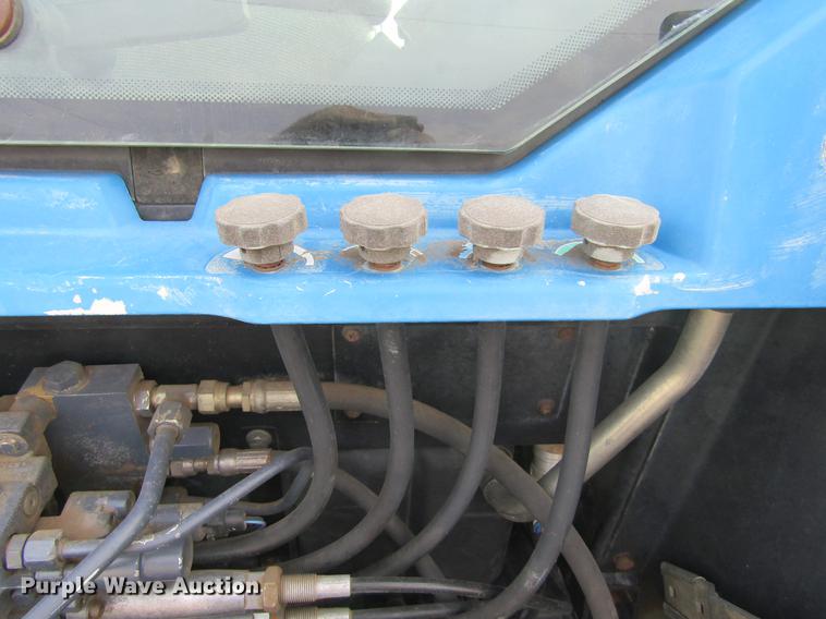 image for item DE6591 1994 Ford New Holland 8870 MFWD tractor