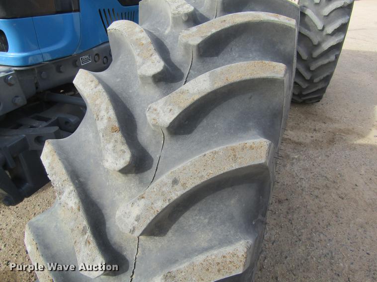 image for item DE6591 1994 Ford New Holland 8870 MFWD tractor