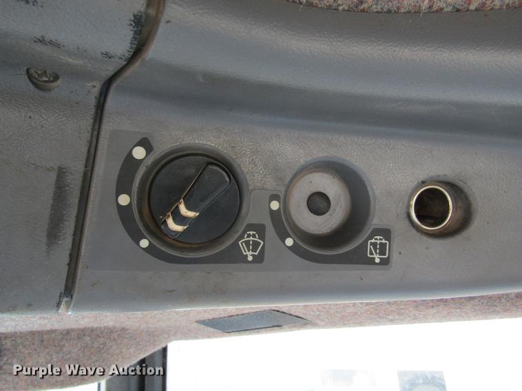 image for item DE6591 1994 Ford New Holland 8870 MFWD tractor