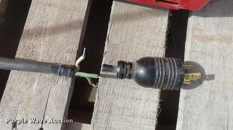 image for item DE9738 Hunter DSP9500 tire balancer