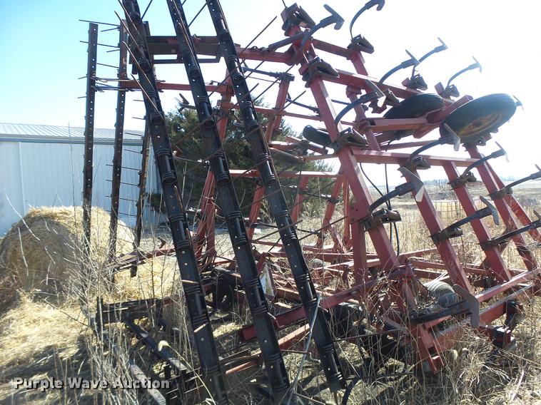 image for item DF9475 Case 4800 field cultivator