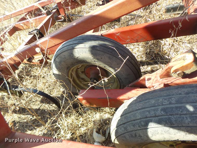 image for item DF9475 Case 4800 field cultivator