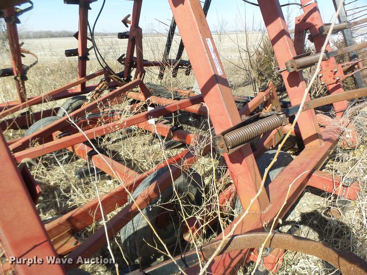 image for item DF9475 Case 4800 field cultivator