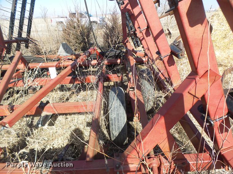 image for item DF9475 Case 4800 field cultivator
