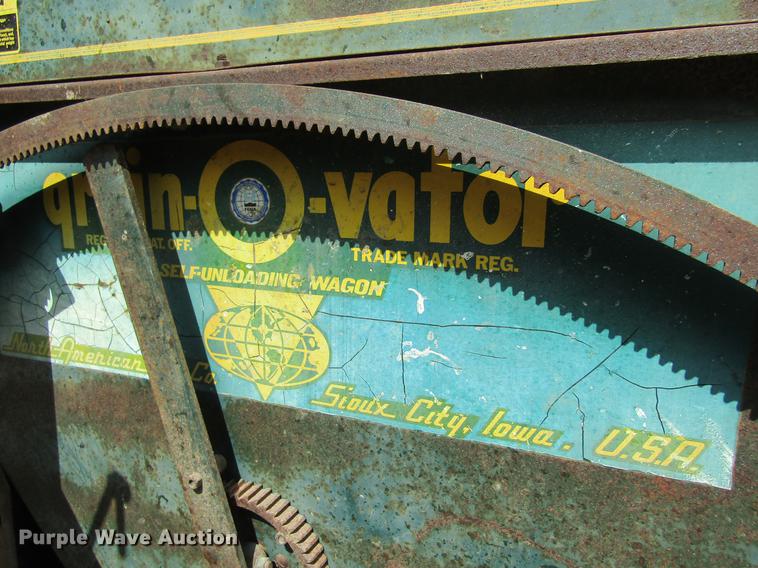 image for item DF9478 Grain-O-Vator feed mixer