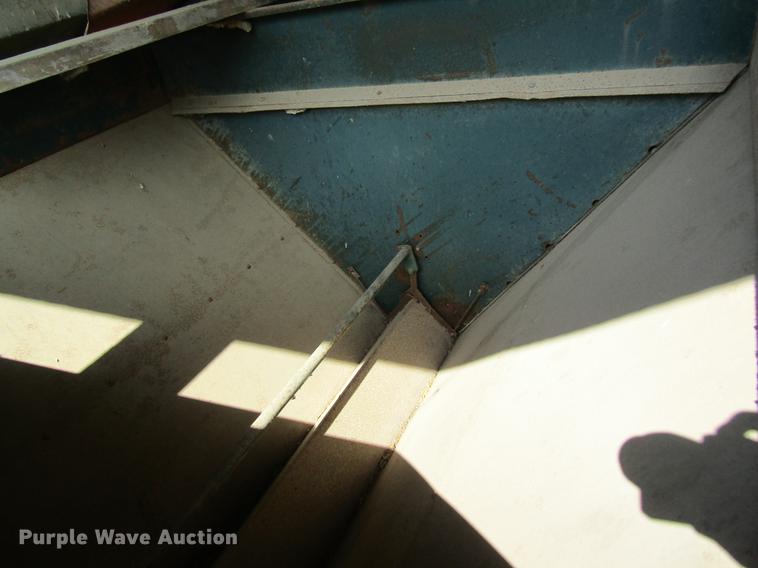 image for item DF9478 Grain-O-Vator feed mixer