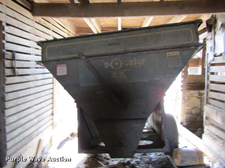 image for item DF9478 Grain-O-Vator feed mixer