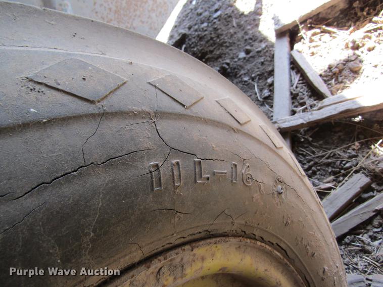 image for item DF9478 Grain-O-Vator feed mixer