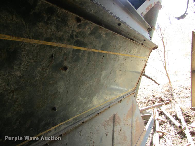 image for item DF9478 Grain-O-Vator feed mixer