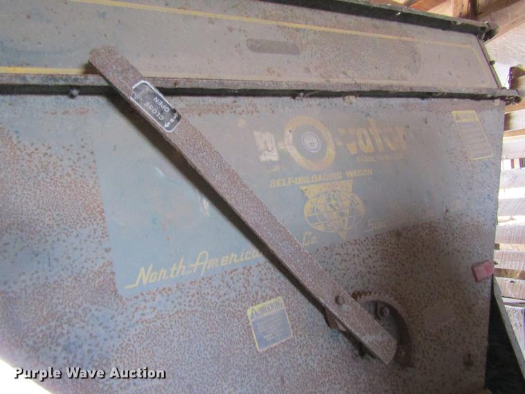 image for item DF9478 Grain-O-Vator feed mixer