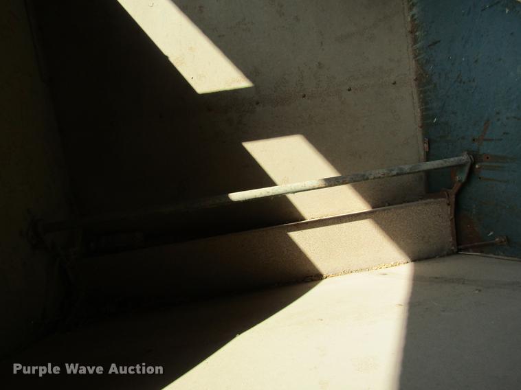 image for item DF9478 Grain-O-Vator feed mixer