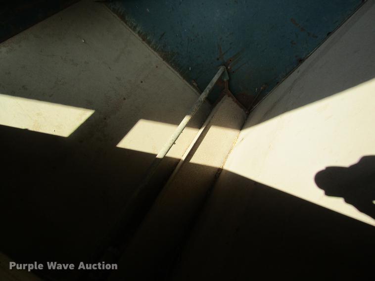 image for item DF9478 Grain-O-Vator feed mixer