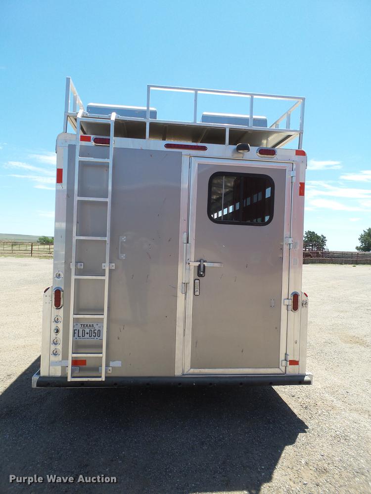 image for item DL9119 2008 Integrity horse trailer