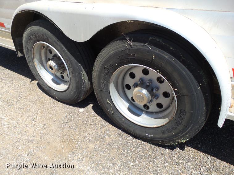 image for item DL9119 2008 Integrity horse trailer