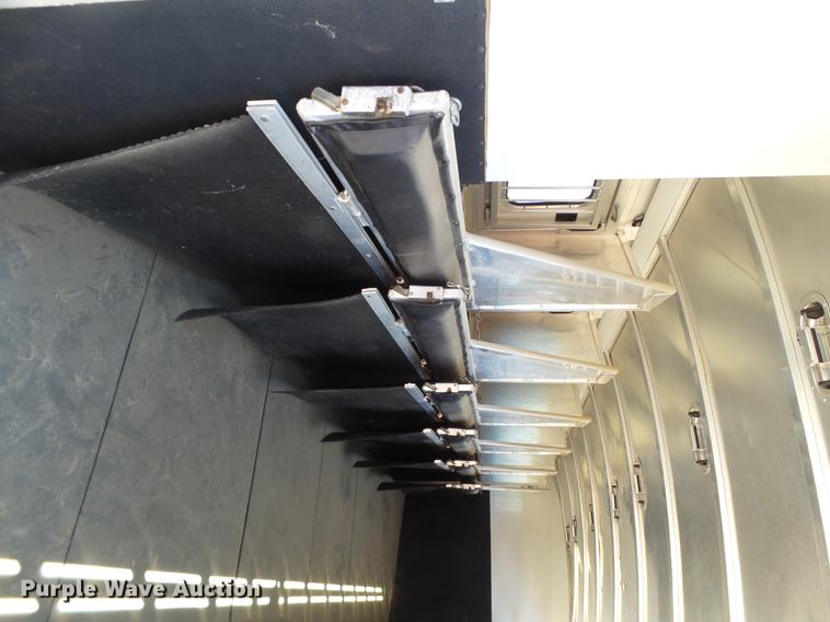 image for item DL9119 2008 Integrity horse trailer