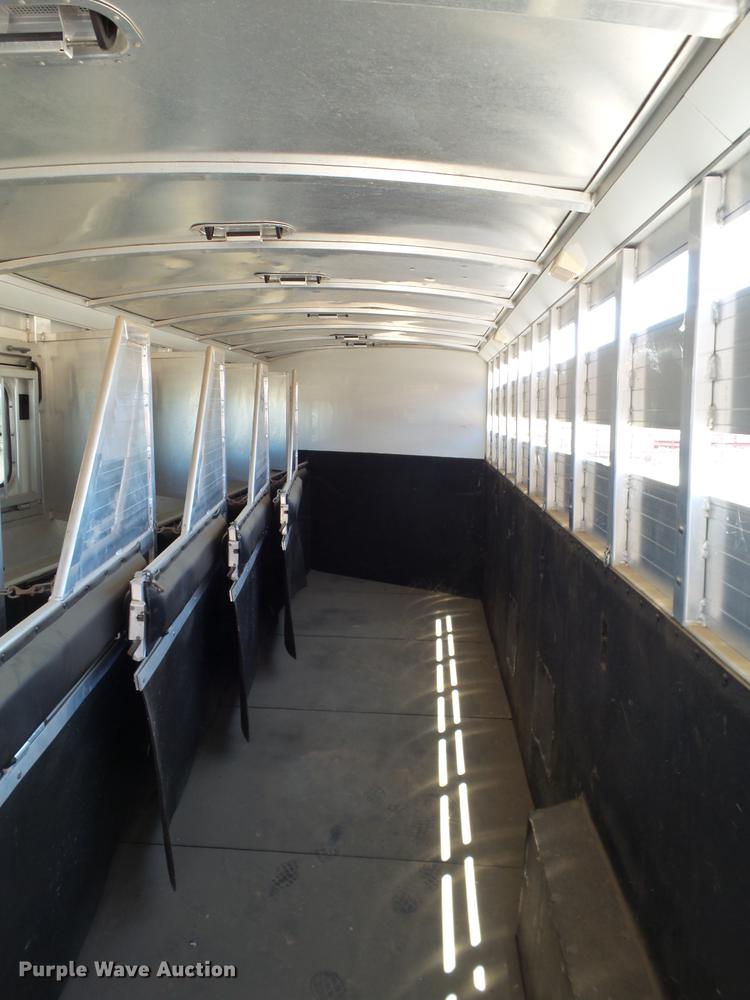 image for item DL9119 2008 Integrity horse trailer
