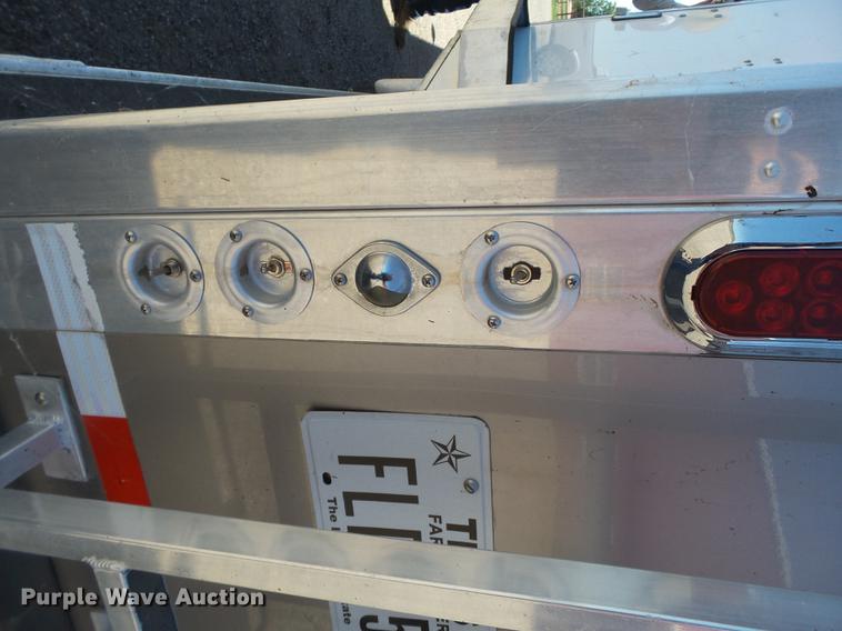 image for item DL9119 2008 Integrity horse trailer