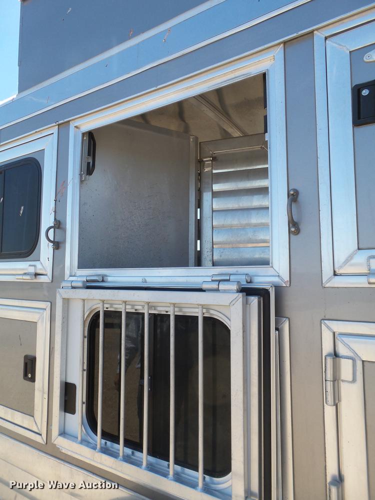 image for item DL9119 2008 Integrity horse trailer