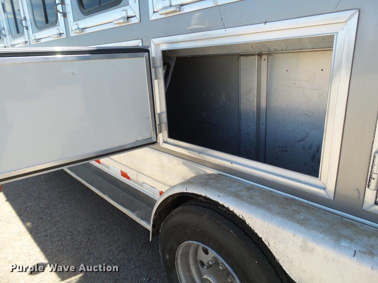 image for item DL9119 2008 Integrity horse trailer