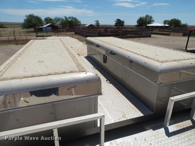 image for item DL9119 2008 Integrity horse trailer