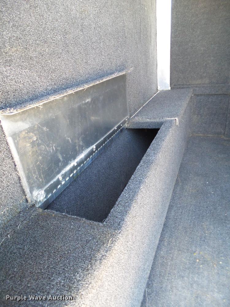 image for item DL9119 2008 Integrity horse trailer