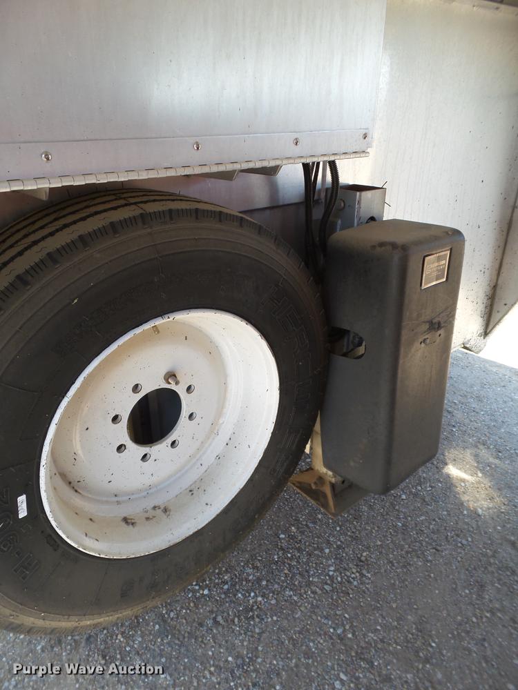 image for item DL9119 2008 Integrity horse trailer