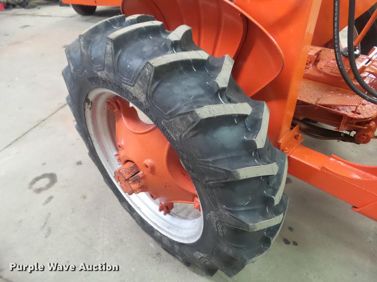 image for item DZ9220 1951 Case VAC tractor