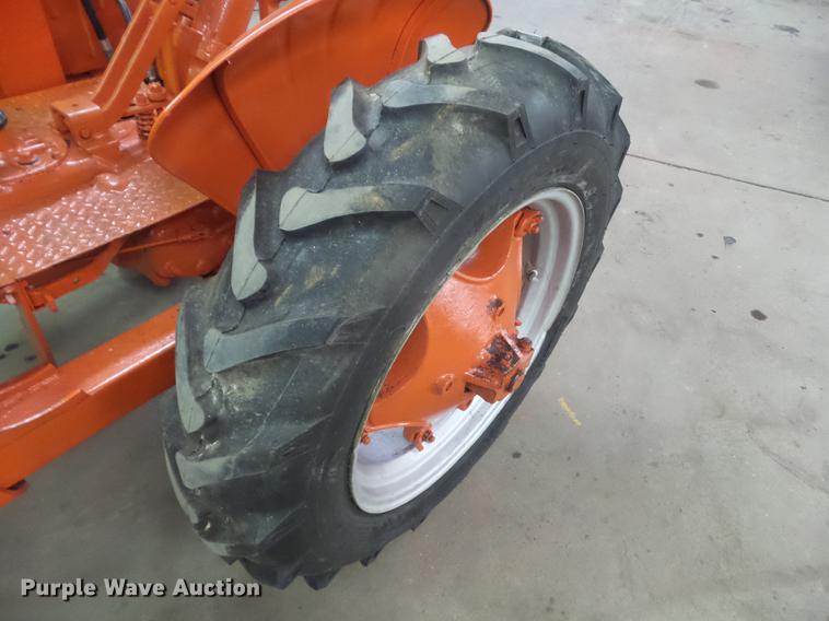 image for item DZ9220 1951 Case VAC tractor