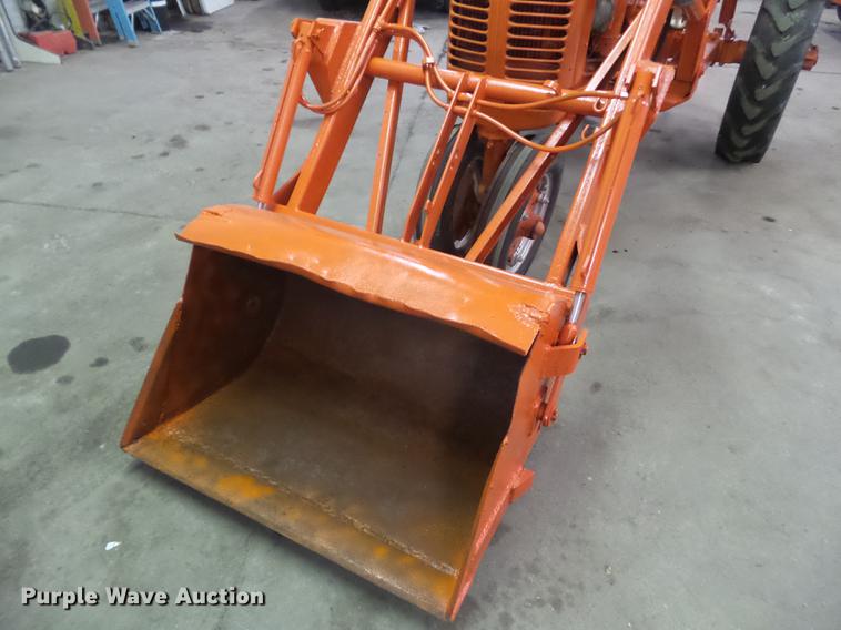 image for item DZ9220 1951 Case VAC tractor