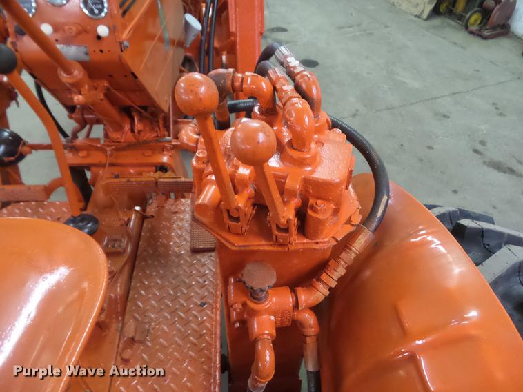 image for item DZ9220 1951 Case VAC tractor