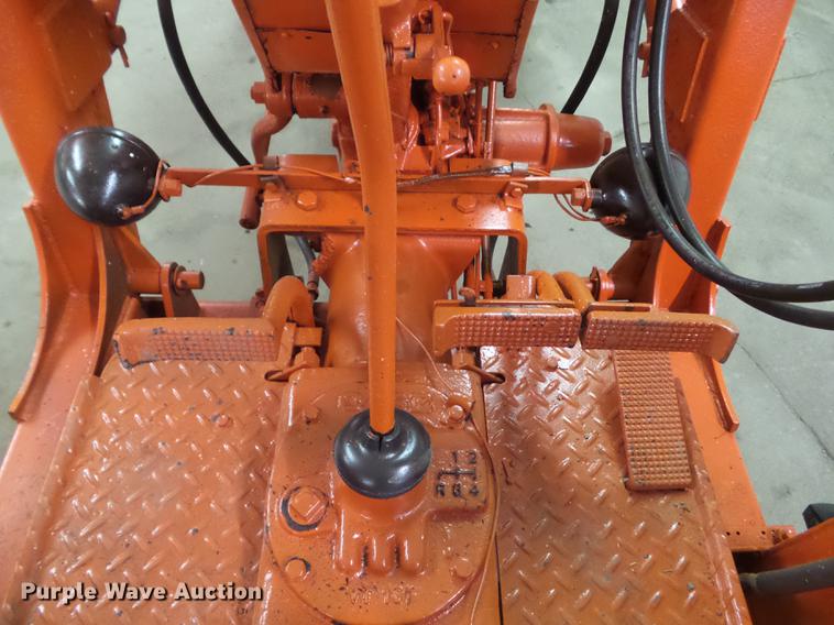 image for item DZ9220 1951 Case VAC tractor