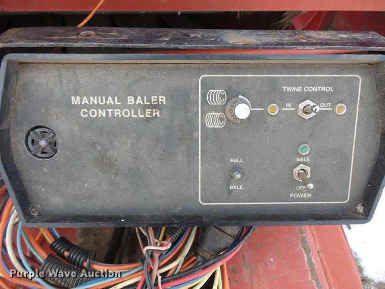 image for item EA9694 1994 Case IH 8480 round baler