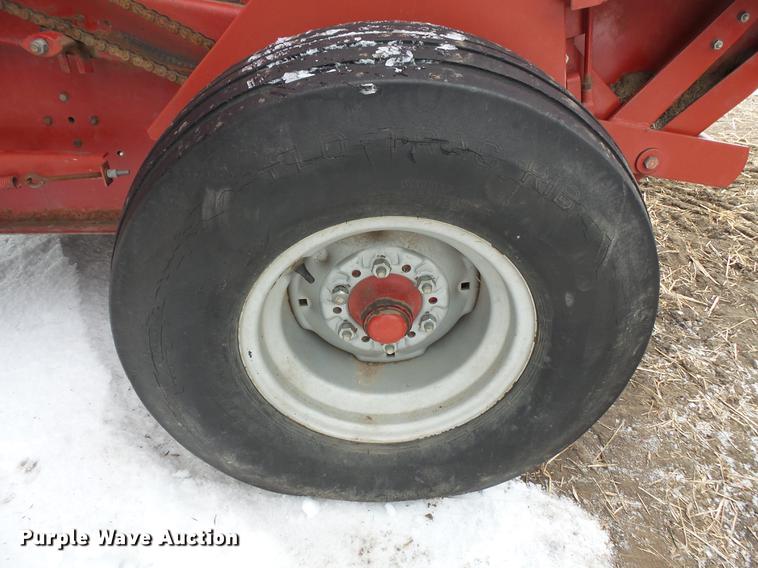 image for item EA9694 1994 Case IH 8480 round baler