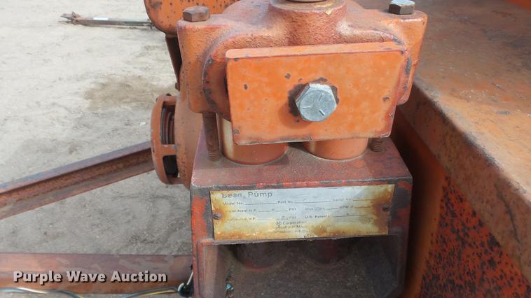 image for item EA9777 FMC Bean R10 pump